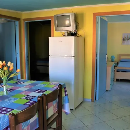 Salinas Apartment