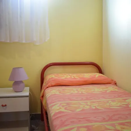 Salinas Apartment